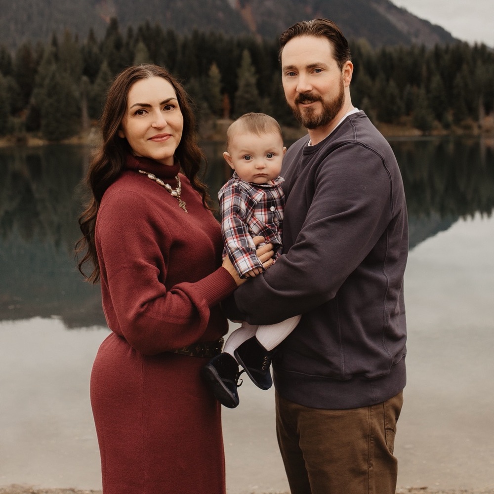 Meet your posher, Simone